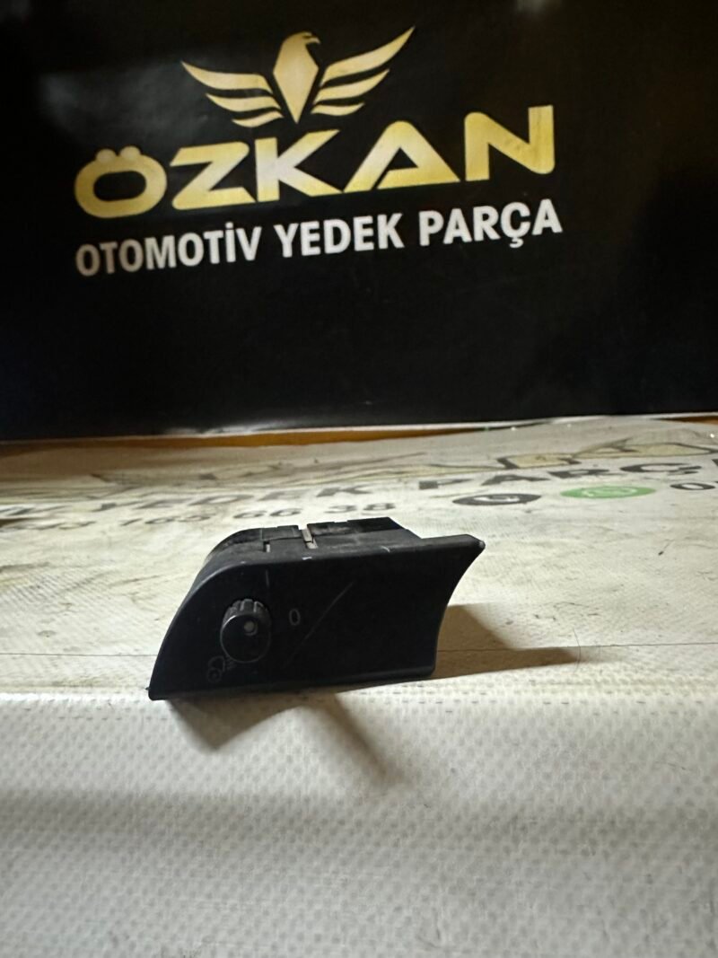 Audi A4 , S4 , ( B7 Kasa ) Far , Uzaklık , Ayar Düğmesi Çıkma 8E1919094B , 8E1 919 094
