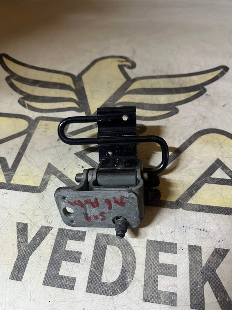 Audi A4 , A6 , Seat Exeo , Sağ Kapı Menteşesi , 8E0833412 , 8E0 833 412 - Görsel 3